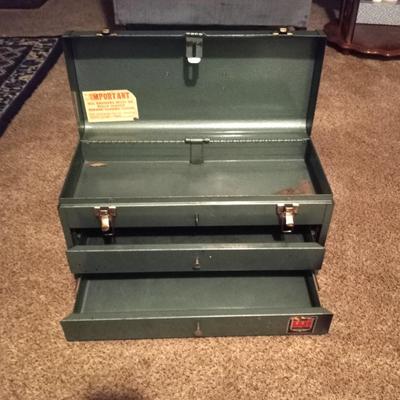 METAL CARRY TWO DRAWER TOOLBOX AND SCREW DRIVERS