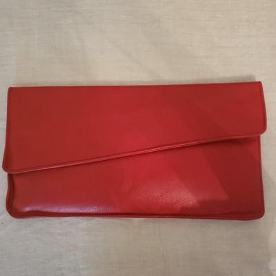 Lot of 3 leather clutch bags