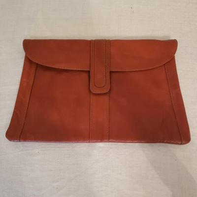 Lot of 3 leather clutch bags