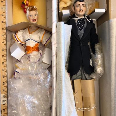 Another unlikely couple