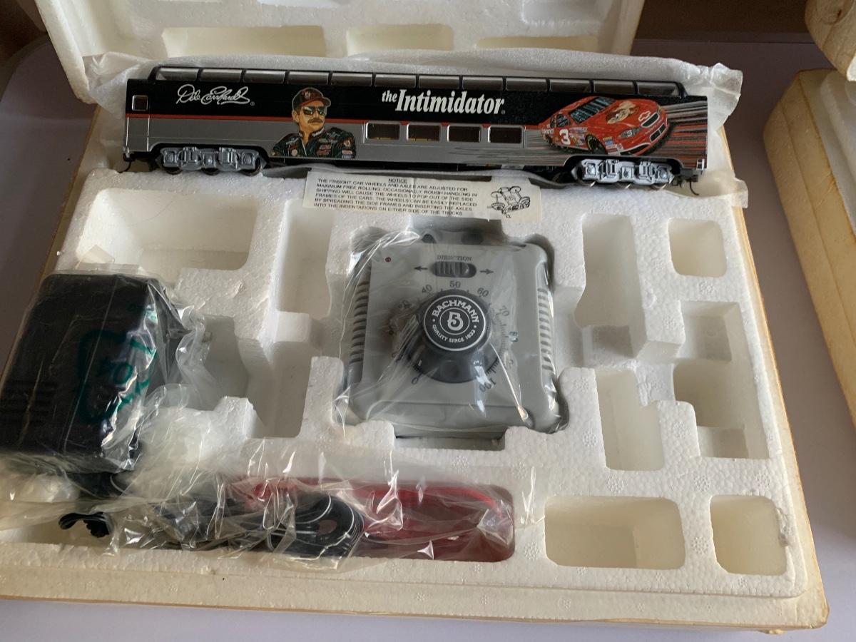 Hawthorne village dale hotsell earnhardt train set