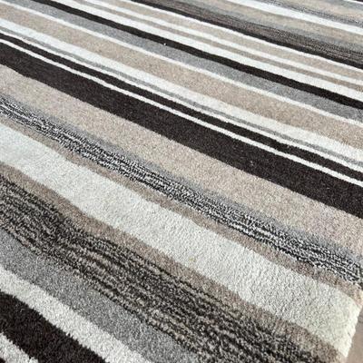 POTTERYBARN WOOL RUG 5X8