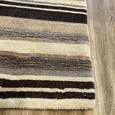 POTTERYBARN WOOL RUG 5X8