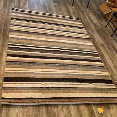 POTTERYBARN WOOL RUG 5X8
