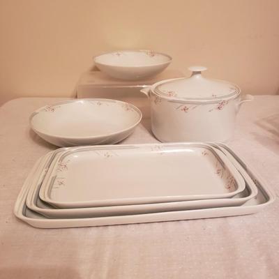 6-piece set of vintage porcelain serving pieces