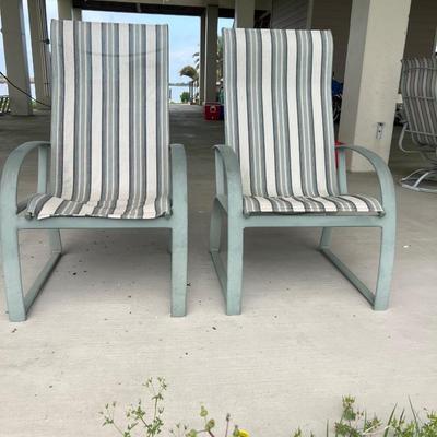 OUTDOOR PATIO SET *Read Details