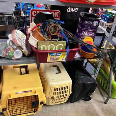 1729 Lot of Pet Supplies
