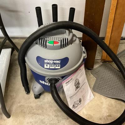 1741 Shop Vac 6 gallon with attachments