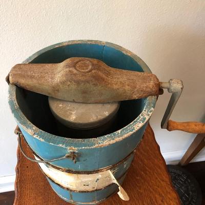 1950s Sears Roebuck & company â€œMaid of Honorâ€ ice cream maker.