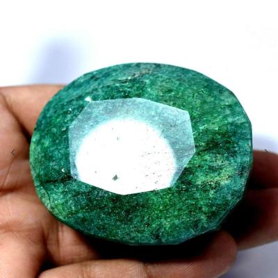 755.65 Carat HUGE MASSIVE GGL Certified 100% NATURAL Rare Huge Emerald Beautiful Green Treated Gem