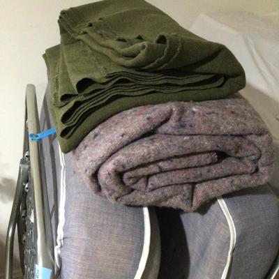 1755 Folding Cot Extra Bed & 2 Wool blankets