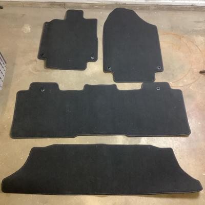 231 HONDA Odyssey Front/Passenger/Middle & Back Commercial Floor Mats