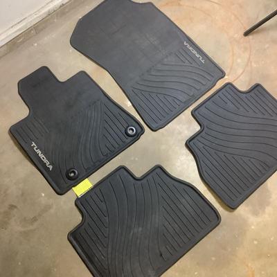 232 TOYOTA 2012 Tundra 4pc Rubber Floor Mats