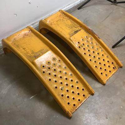 233 Set of Yellow Metal Car Ramps