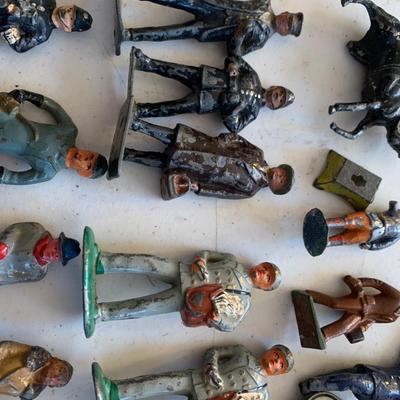 Lot 456 - Cast Metal Figures Lead Soldiers Model RR Layout Accessories & More