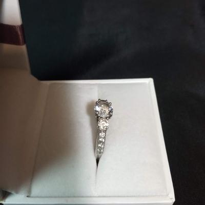 BEAUTIFUL STERLING SILVER RING