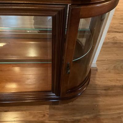 001 Mahogany Foyer Glass Curved Front Display Cabinet