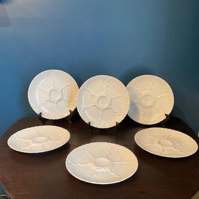 038 Vintage 6 White Oyster Plates
