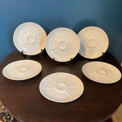 038 Vintage 6 White Oyster Plates