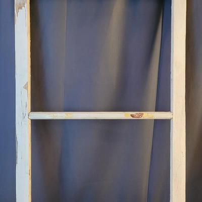 Lot 9: White Chipped Paint Window Frame