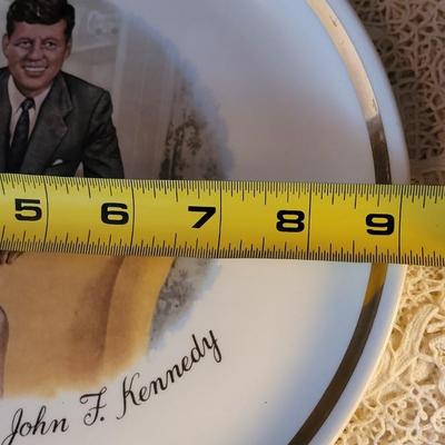 Lot 15: Vintage First Family Plates