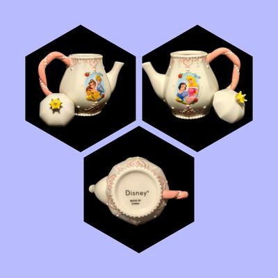 2003 12 Piece Fine Ceramic Disney Princess Tea Set - Mint Condition