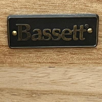 BASSETT ~ Console / Dresser