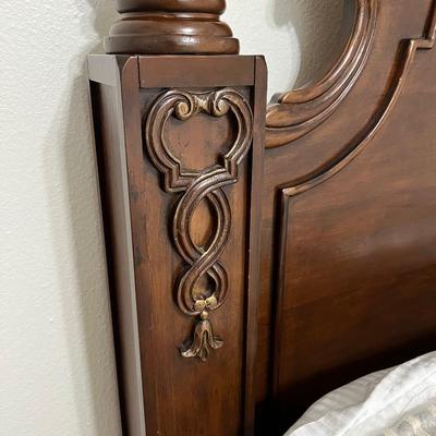 Queen Four Poster Panel Bed ~ *Read Details