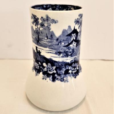 Lot #28  Antique MINTON Blue/White Vase