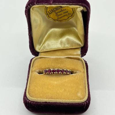 LOT 238: 10K Gold Ruby Ring Size 7 - 1.73 gtw