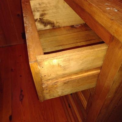 Custom Solid Natural Wood Cabin Furniture Two Over Three Drawer Dresser