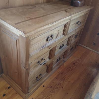 Custom Solid Natural Wood Cabin Furniture Two Over Six Drawer Dresser