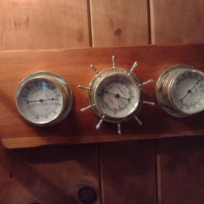 Sunbeam Barometer, Thermometer, and Hygrometer Wall Hanging