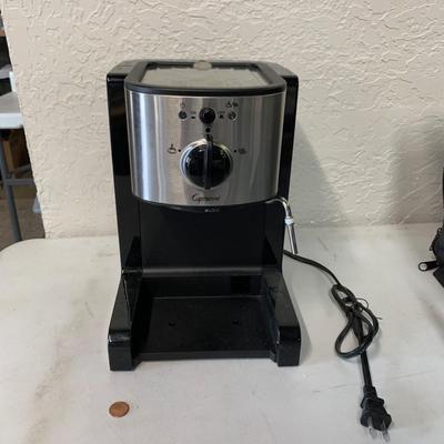 #669 Capresso Pump Espresso and Cappuccino Machine EC100, Black and Stainless*Missing Portafilter!*