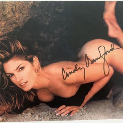 Cindy Crawford signed Magazine page