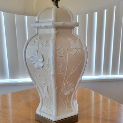 Ceramic Lamp with Butterfly & Flower Motif (LR-DW)