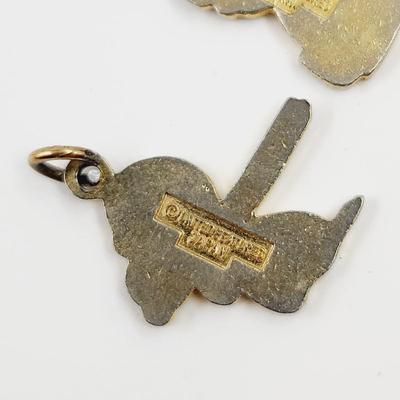 VINTAGE CHARLIE BROWN & SNOOPY COLLECTABLE CHARM