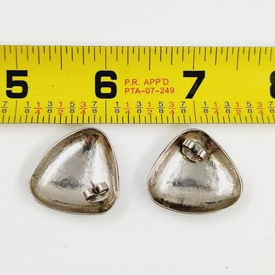 VINTAGE HAMMERED SILVER TONED METAL EARRINGS