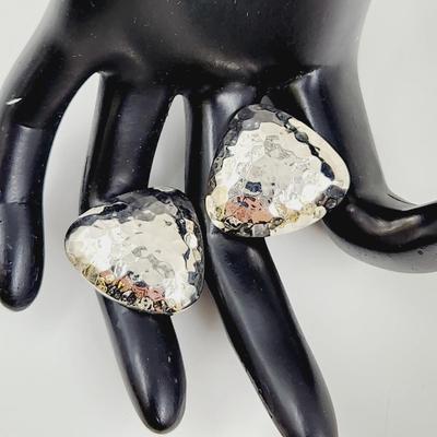 VINTAGE HAMMERED SILVER TONED METAL EARRINGS