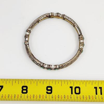 BEAUTIFUL SILVER TONED FAUX TURQUOISE STRETCHY BRACELET