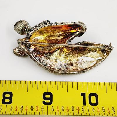 BEAUTIFUL METAL ZEBRA BROOCH / PIN