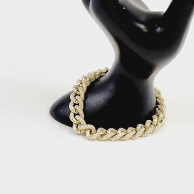 VINTAGE GERMAN GOLD TONED LIGHTWEIGHT MESH CHAINED BRACELET