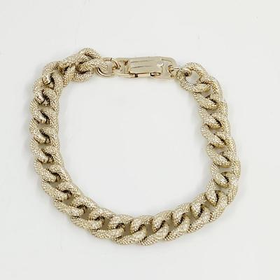 VINTAGE GERMAN GOLD TONED LIGHTWEIGHT MESH CHAINED BRACELET