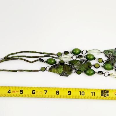 BEAUTIFULLY CRAFTED MOTHER OF PEARL GREEN DESIGNER NECKLACE