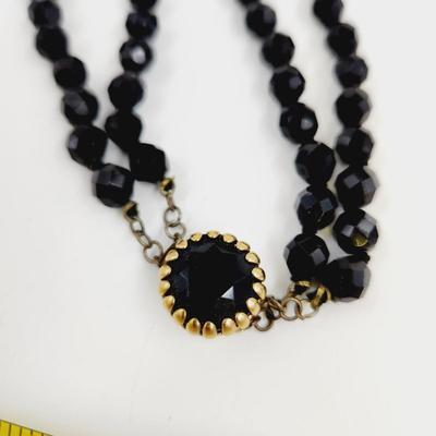 ANTIQUE GOLD TONED BLACK STONE BEAUTIFUL NECKLACE