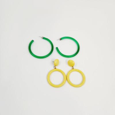 80S PLASTIC COLLECTABLE EARRING DANGLE EARRING S