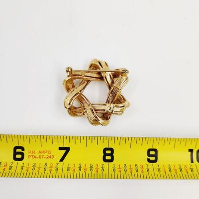 VINTAGE LISTNER GOLD TONED WRAPPED STAR BROOCH