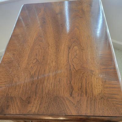Henredon Veneered Wood Side Table (LR-DW)