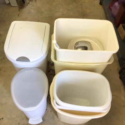 1763 Trashcan Lot