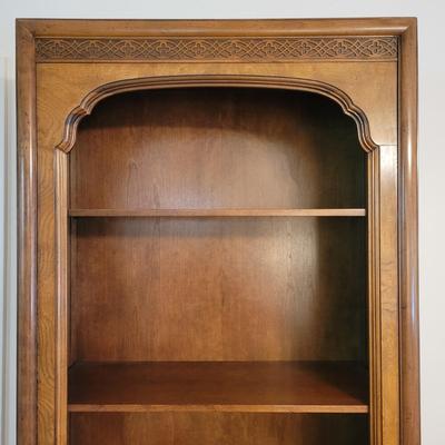 Bookshelf with a Cabinet (LR-DW)
